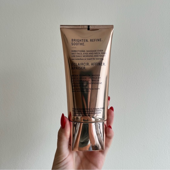 JLO BEAUTY That Hit Single Gel Cream Cleanser 5fl.oz (150mL) - Picture 2 of 4